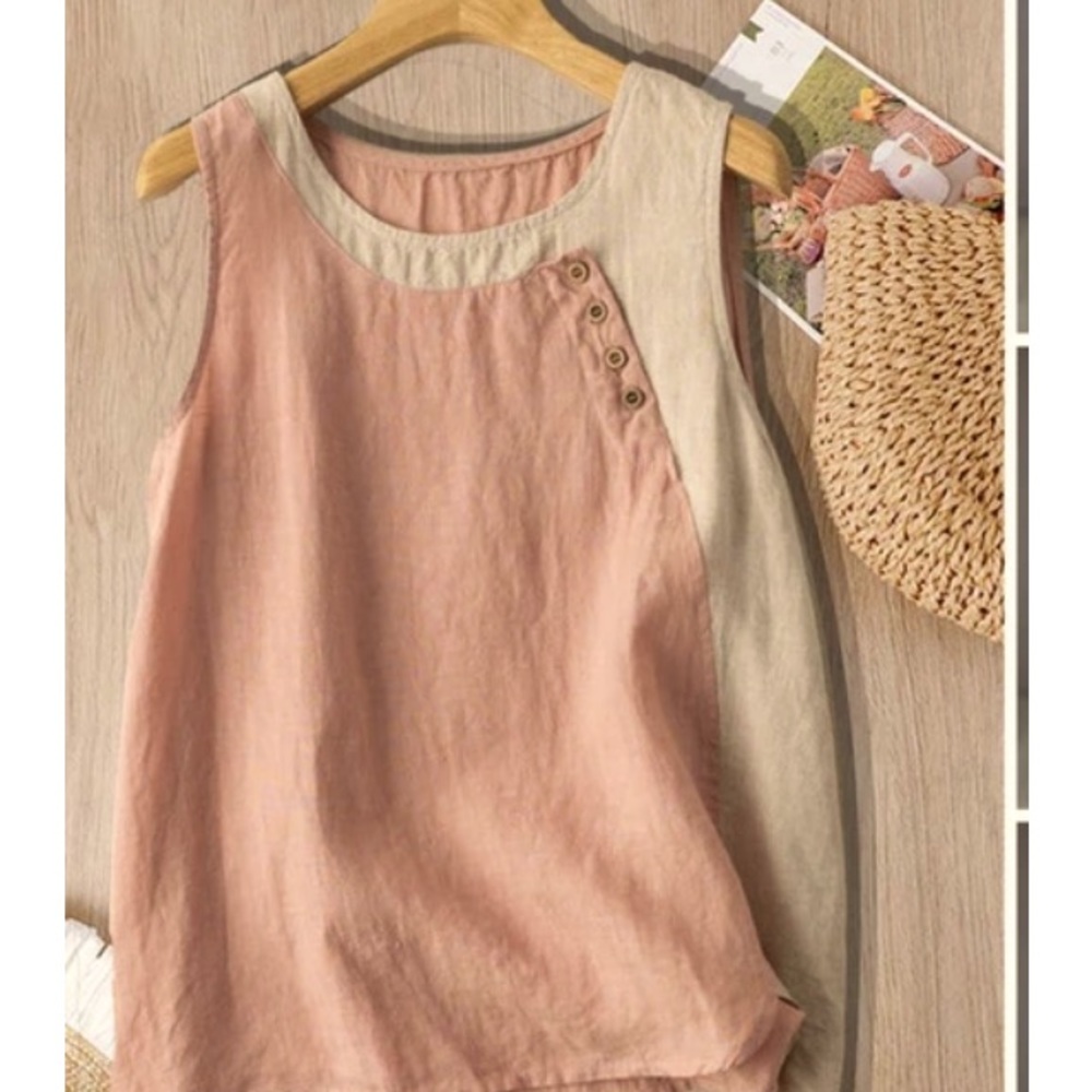 LOVEU.DEAR pink and white tank top say’s size 1X but seem’s small no stretch